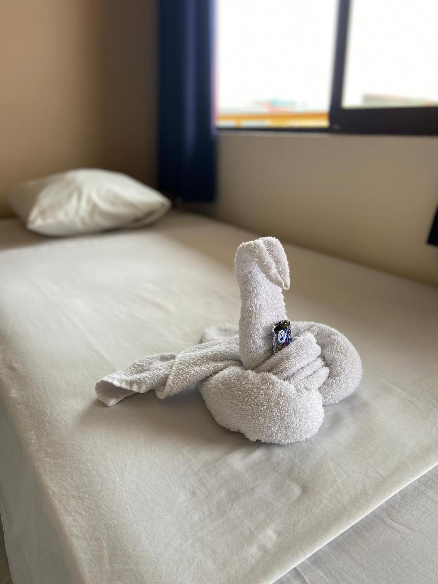 Hotel Costa Del Sol Puerto Limon Ngoại thất bức ảnh